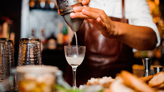 Barman / Bartender
